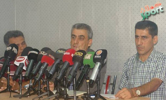 لەكۆنگرەیەكی رۆژنامەوانیدا : جەلال پەرێشان: ناچارین ئەگەر رۆژنامەنووسانی وەرزشیی سلێمانی بۆ ئەو گەشتە نەیەن ئەواناچارین رۆژنامەنووسانی تر لەشوێنیان دەنێرین