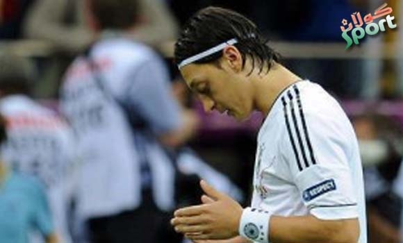 ئۆزیل : پێش هەموو یارییەك قورئان دەخوێنم، ئەوە نیشانەی سەركەوتنەكانی منە