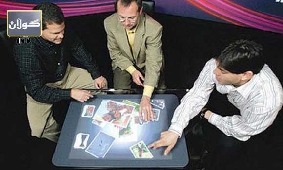 كۆمپیوتەرێك لەشێوەی مێز