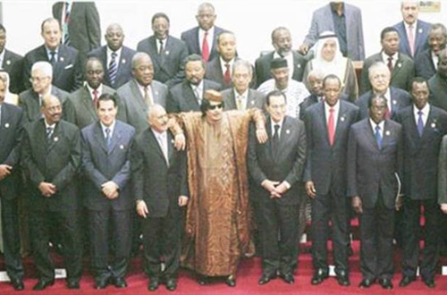 كردارە سەیرەكانی سەرۆكە سەرشێتەكە