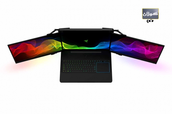 لاپتۆپێك سێ شاشەی هەیە