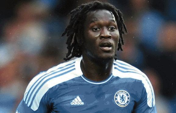 لۆکاکۆ لەلایەن ژمارەیەک یانەی ئەوروپی چاودێری دەکرێت