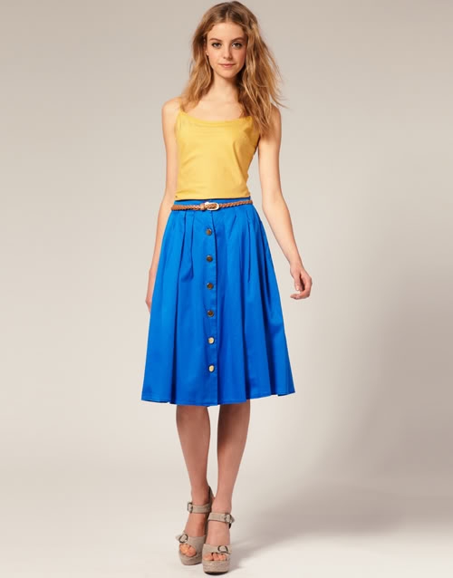 رەنگى شین و زەرد بۆ جلى هاوینە