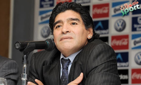 مارادۆنا خوازیاره‌ ببیَته‌ رِاهیَنه‌رى یانه‌یه‌كى ئینگلیزی