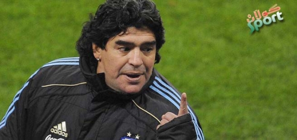 مارادۆنا خەون بەڕاهێنانی بەرشلۆنە و میسی دەبینێت