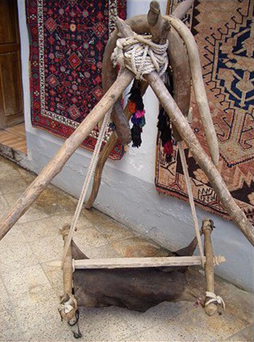 مەشكە وەك ئامێرێكی كوردەواری بۆ دروستكردنی دۆ و كەرە