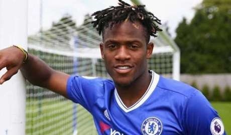 چێڵسی نەهامەتیەكانی یانەكەی بەردەوامە و هێرشبەرێكی نوێی یانەكەش سزا درا