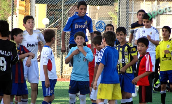 لە رۆژی جیهانی منداڵان: ئایا منداڵە وەرزشوانــــــــەكانی كوردستان خەونەكانیان دێتە دی