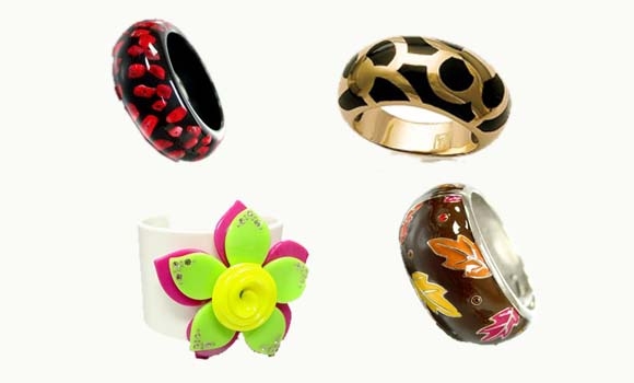 مۆدەی ئەڵقە و ئەنگوستیلە ڕەنگاڵەكان