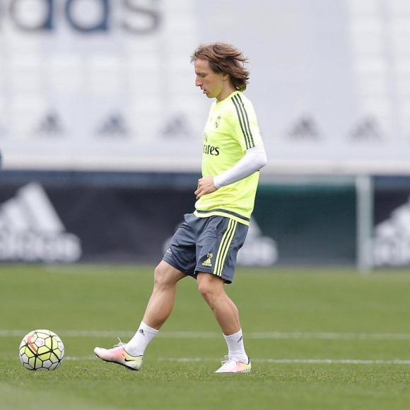 مۆرینیۆ داوای یاریزانێکی ریال مەدرید دەکات