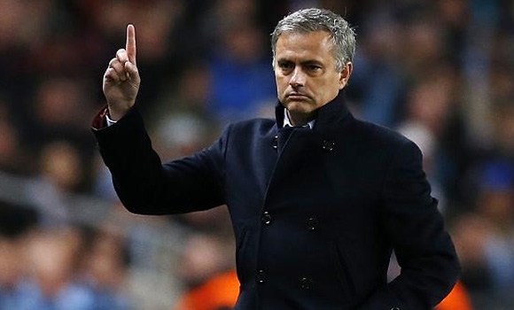 مۆرینھۆ ریال و ئەرسناڵی بە قوربانی مان یونایتد کرد