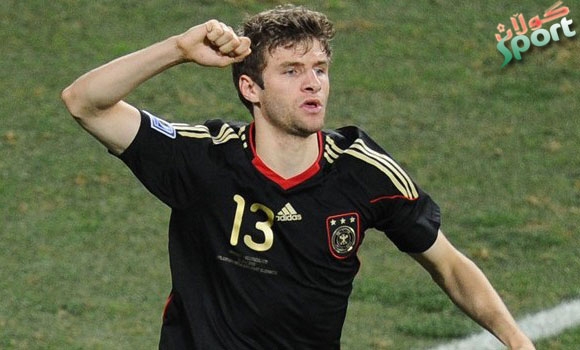 تۆماس مۆله‌ر دوو خه‌ڵاتى گه‌وره‌ى وه‌رگرت و به‌پیاوى مۆندیال ناسانرا