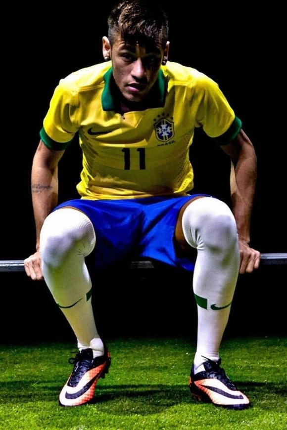 نێیمار ناگه‌ڕێته‌وه‌ بۆ بلوگرانا بەهۆی هەڵبژاردەی سامباوە