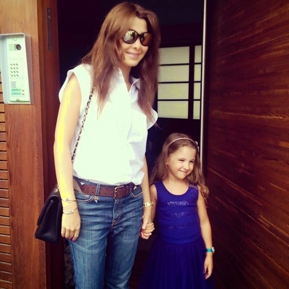 نانسی و كچەی ببینە