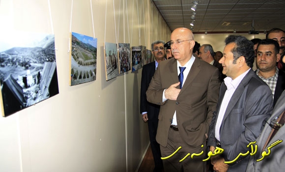 هه‌ولێر..له‌پیشانگایه‌كی فۆتۆییدا كۆڕه‌وه‌ مه‌زنه‌كه‌ی كوردستان نمایشده‌كرێت