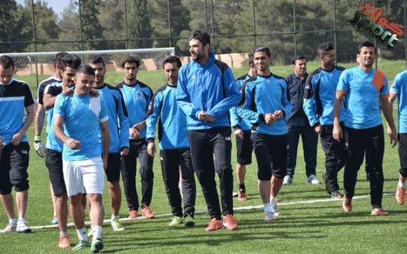 ڕاھێنەری دھۆک لەبەر خولی کوردستان لەبەرامبەر شورتە یاری ناکەین