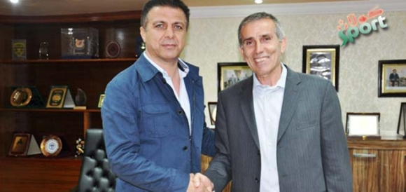 عومەر سەلیم بووە بەڕێوەبەری تیپی تۆپی پێی یانەی هەولێر