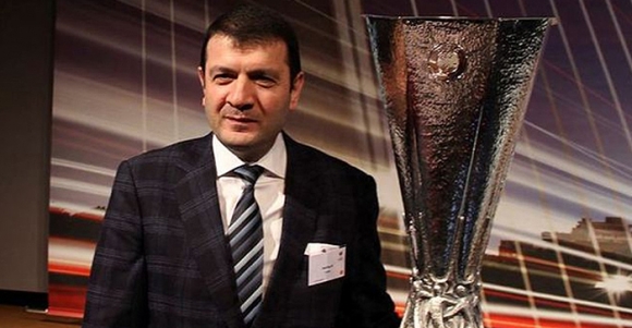 بێشیکتاش یاریزانێکی ئیتاڵی بەناوبانگ رەتدەکاتەوە