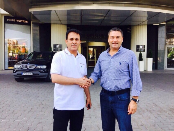 یانەی زاخۆ راهێنەرەێكی رۆمانی دەستنیشان كرد