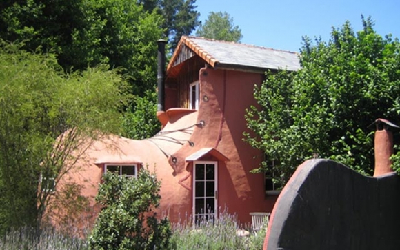 خانوویەك لە شێوەی پێڵاو