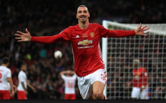 رایۆلا ئامادەكاری دەكات بۆ ئەوەی دووبارە سوڵتان درێسی میلان بپۆشێتەوە