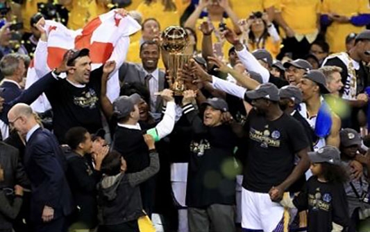 گۆڵدن ستەیت بووە پاڵەوانی NBA