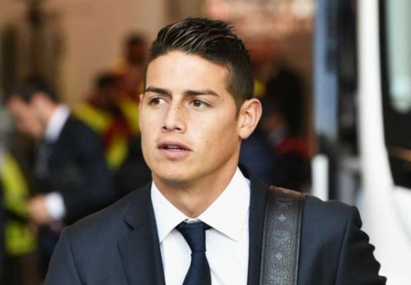 بە فەرمی ... رۆدریگێز بە شێوەی خواستن و بۆ ماوەی یەك وەرز بووە یاریزانی باڤاری