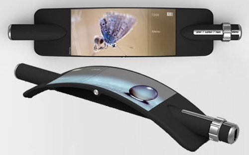 قەڵەم یان مۆبایل