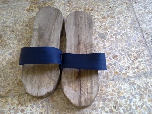 قاپقاپە نەعلی كوردانەیە