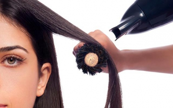 كاریگەری كلۆری مەلەوانگەكان لەسەر قژ