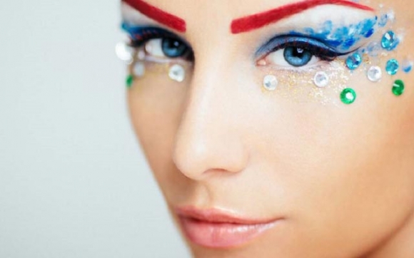 ماكیاژی رەنگاوڕەنگ