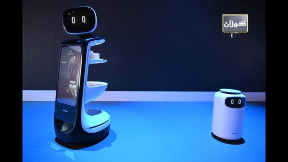 رۆبۆتێك چاودێری تەندروستی بەكارهێنەرەكەی دەكات