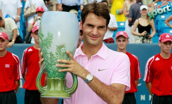 فیَدریَر پاڵه‌وانیه‌تى سینسیناتی به‌ده‌ستهیَنا