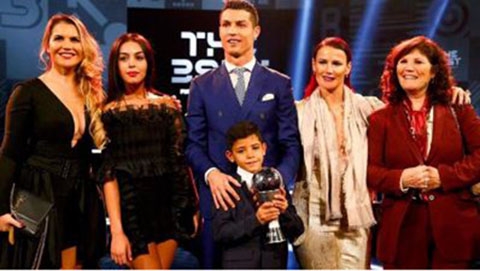 چەند زانیاریەكی نوێ لەبارەی دووانەكەی رۆناڵدۆ و دایكیان ئاشكرا كرا