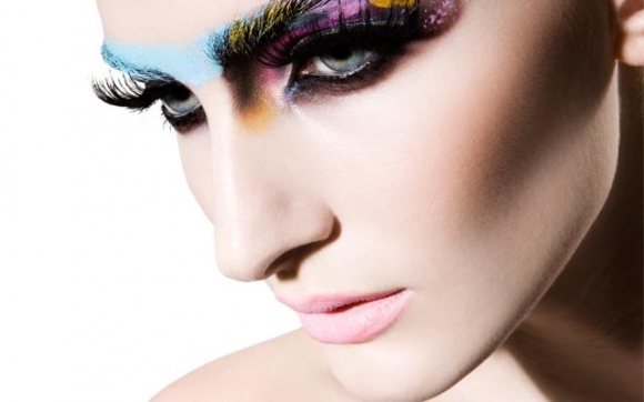 هەنگاوەكانی ماكیاژ و  بۆیەی روومەت