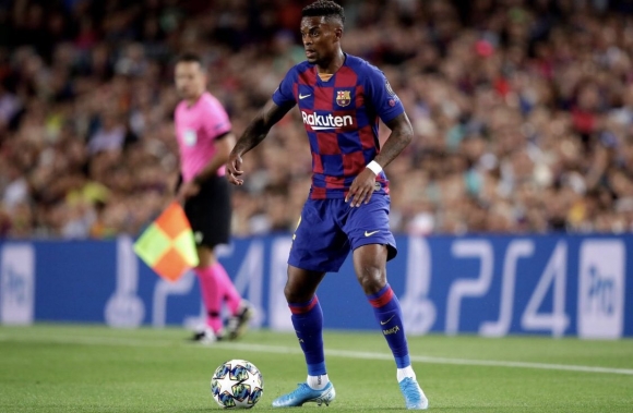 بارسا یاریزانێكى ده‌فرۆشێ