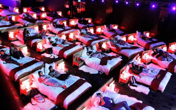 هۆڵە سەیرەكانی سینەما !