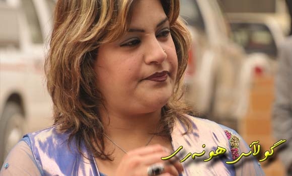 شیلان حه‌ز له‌ جلوبه‌رگی كوردی دەكات