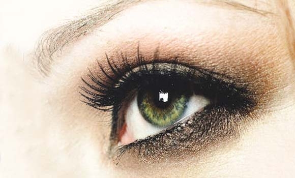 شێوازی ماكیاژ بۆ چاوی بچووك