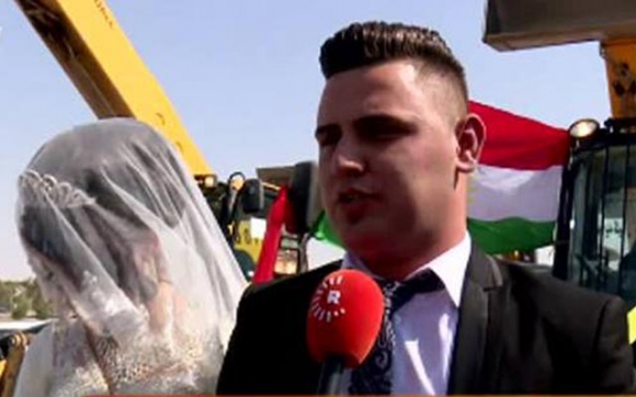 دەگمەن و سەرنجڕاكێش؛ بووكگواستنەوە بە شۆفڵ لە هەولێر