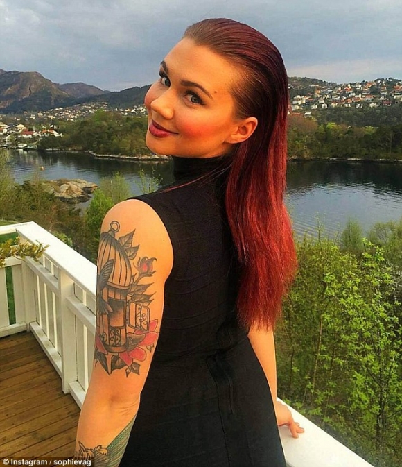 یاریزانێکی خێزانداری مانچێستەر یونایتد پەیوەندی سۆزداری لێ ئاشکرا دەبێت