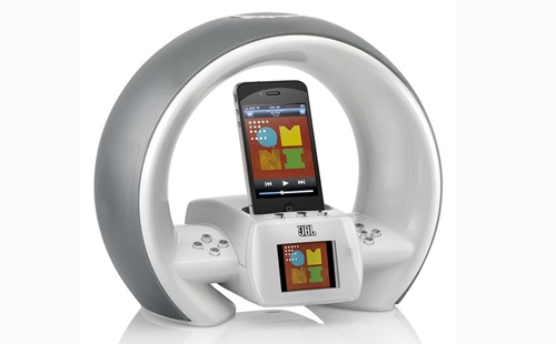 سپیكەرێك لە سیستەمی Wi-Fi سوود وەردەگرێت