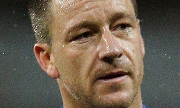 جۆن تێری بۆ سالێکی تر لەگەڵ بلوز بەردەوام دەبێ