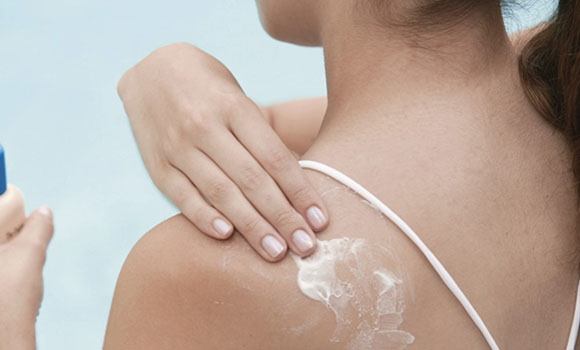 تیشكی خۆر چی لە پێست دەكات؟