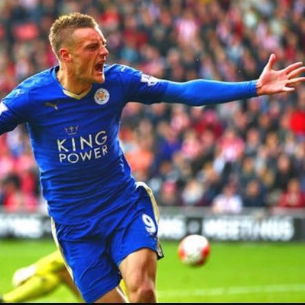 کتێبێک لەسەر ژیانی خۆی بڵاودەکاتەوە