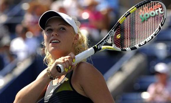 ڤۆزنیاكی لە پێشەنگی تێنسزانانی ئافرەتی جیهاندا مایەوە