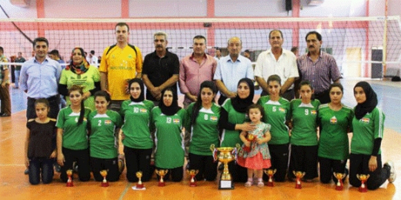 خاك یه‌كه‌م بوو