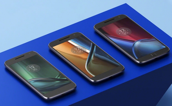 مۆتڕۆلا سێ مۆبایلی خۆی بلاو دەكاتەوە