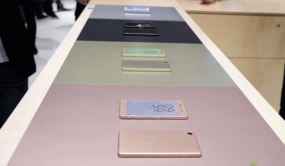 مۆبایلی Xperia X Performance