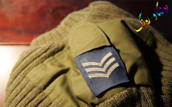 هێڵی سەرشانی فڕۆكەوان - (epaulette)